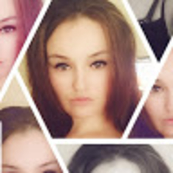 Meet your Posher, Brandy - Picture 1 of 1